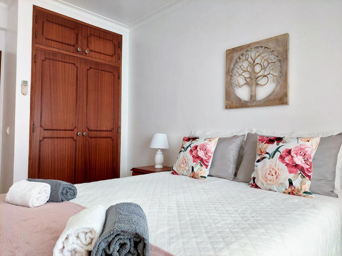 Casa Da Alegria - Apartamento Acolhedor No Centro De Olhão المظهر الخارجي الصورة