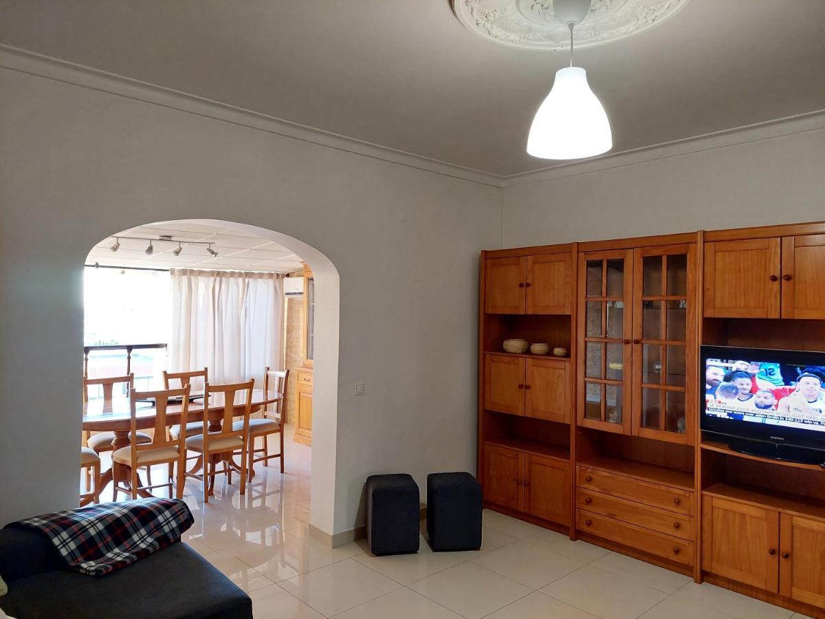 Casa Da Alegria - Apartamento Acolhedor No Centro De Olhão المظهر الخارجي الصورة