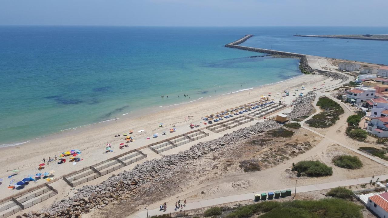 Casa Da Alegria - Apartamento Acolhedor No Centro De Olhão المظهر الخارجي الصورة