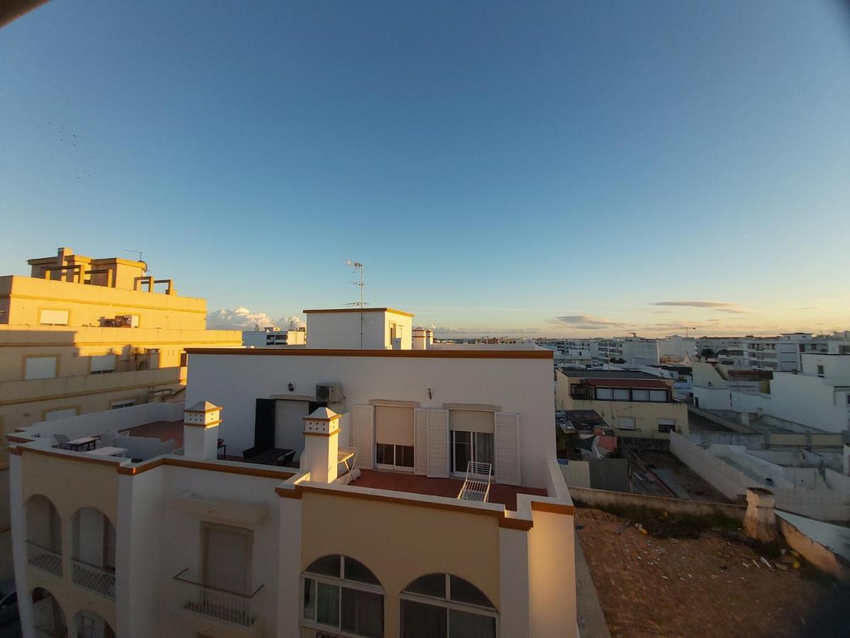 Casa Da Alegria - Apartamento Acolhedor No Centro De Olhão المظهر الخارجي الصورة